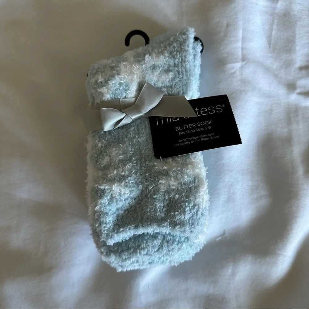 Snowflake Fuzzy Socks